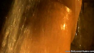 beautiful brunette goddess from india