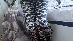 elza kom shows off nylon tights fetish in lingerie