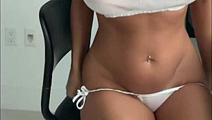 i airdropped my masturbation compilation to a stranger on the bus lol