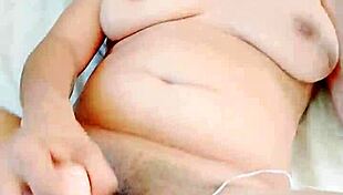 Horny latina loves big cocks 😍