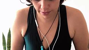 my wife make a handyshow for me