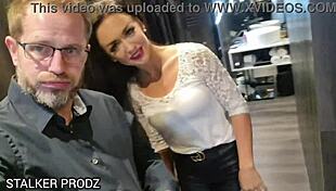 الجميلة الرياضية زوزو سويت تغري سائح لنيك شرج عنيف مع كس مبلل رطب