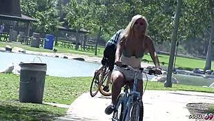 Guy compensated blonde with thrilling, intense experience