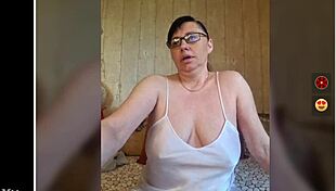 Tia Lucia dances with big nipples on camera