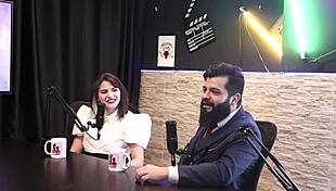 Mereka Cipta Syarikat Produksi dan Susah di Pasaran, Kena Tipu dan Dia Hamil Masuk Dunia Porno - Lady Snow dan Lord Kenobi Sheer Red