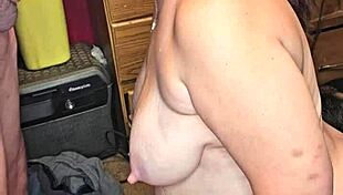 old milf giving golden shower in hardcore sex