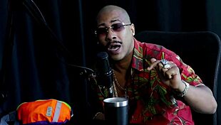 Никога не исках да съм порно актьор, първият филм беше скапан, курата не падна, Него Катра в червена прозрачна рокля