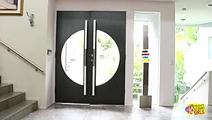 housesitting brunette calls lesbian friend for fun 😜