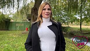 Magnificent Blonde Rose Of 22