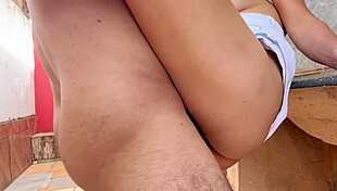 the maid got wet on the sink edge, i fucked her pussy and came inside