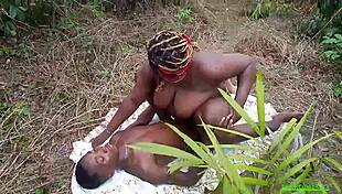 Sweet Outdoor Bush Pussy Dripping Wet for Webcam