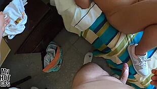 prostituta tetona pide preservativo pero se lo quito y la dejo goteando de leche 😏