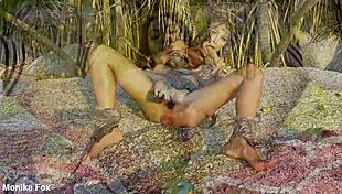 Monika Fox fucks her pussy with big toys!