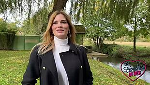 Magnificent Blonde Rose Of 22