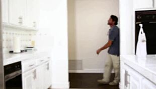 Teen beauty gets drilled by stepdads friend in bedroom 😏