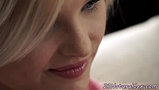 European Model Rides Babe With Glamour And Beauty In Erotic Scene