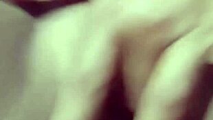 عواطف عنيفة أثناء لعق الكس وكونيلينغوس