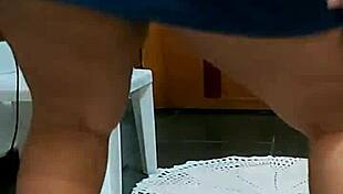 Funk coach honey danadinha shows panties in brazilian style