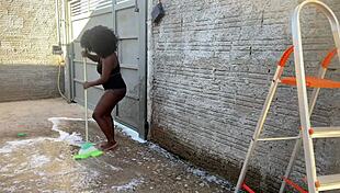 Neighbor Offers Hairy Pussy Instead Of Ladder And Asks For Cum On Face