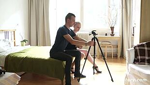 she's loving riding that cock while filming 😍