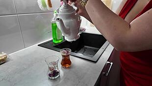 Neighbor Girl Sucks Cock With Juicy Wet Lips In Homemade Clip