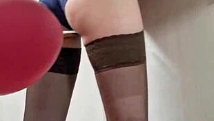 Mistress Elza Worships Ass With Balloons