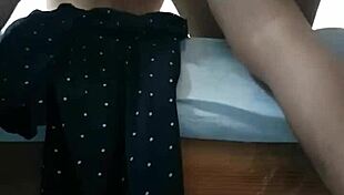 meksiška latinka majhna 18+ žena upognjena v doggystyle z viejitom