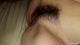 야, 이 일본 틴 18+ 노인네랑 크림파이 전에 세게 분출하는 거 봐!