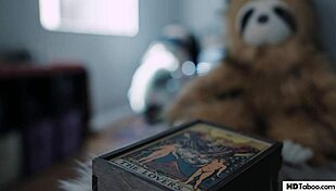 Lola Fae Squirts During Masked Covid Sex