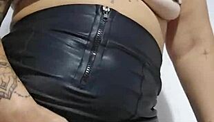 Young Amateur Flashes Short Skirt for Attention on USA Streets