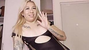 my neighbor is watching me masturbate in front of the window, getting so wet 😏