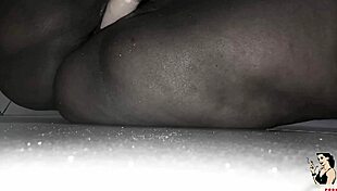 i'm a black bbw taking a huge penis in my giant pussy with toys