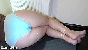 desperate woman wetting her panties in a mature amateur scenario