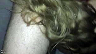 אני מצצת לטין 18+ זין עמוק במציצה