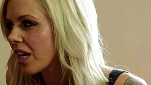 massage cutie gets her pussy fucked while spied on