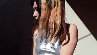 Bonneyuwu shows her beautiful body while reading cards.