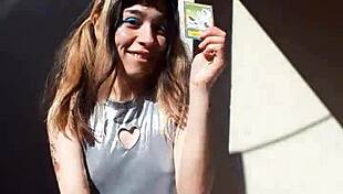 Bonneyuwu shows her beautiful body while reading cards.