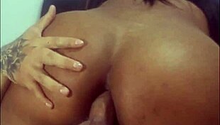 look at this rica colombiana sitting on the dick with her huge ass