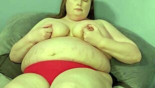 i'm so horny becca pleasures herself with dildo