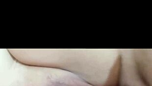 esposa traindo o marido com vizinho enquanto ele trabalha