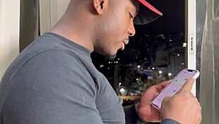 Cleo Cadillac Watches Her Husband Get Eaten by Novinha