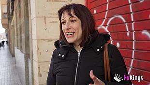 lucía bianco wants that young boy to fuck her rough 😈