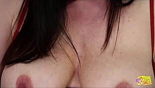 Hot Mature Babe Plays Big Dildo With Skinny Bitch