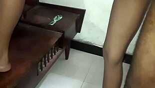 Follame Duro con Esa Gran Verga, Mi Amor, en un Encuentro Casero Caliente con una Latina Sexy