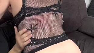 I love fucking as a married woman with passion