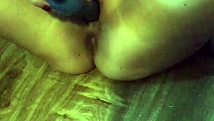 Horny hot wife plays with wet pussy using dildo 😏