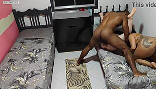 eliane trouxe sua amiga novinha pra primeira vez