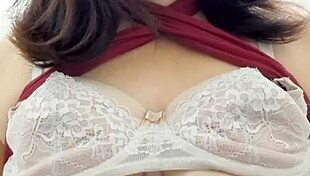 i'm doing a big boobs striptease for my online fans, hope you like it!