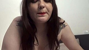 Worship the milf cock 😍