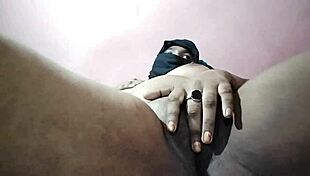 I Fucked My Beautiful Girlfriend on Rose Day for a Special Treat